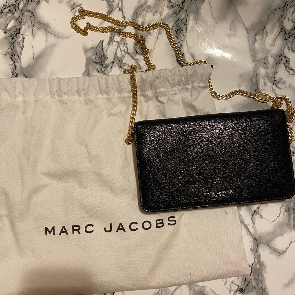 Marc by Marc Jacobs wallet on chain
